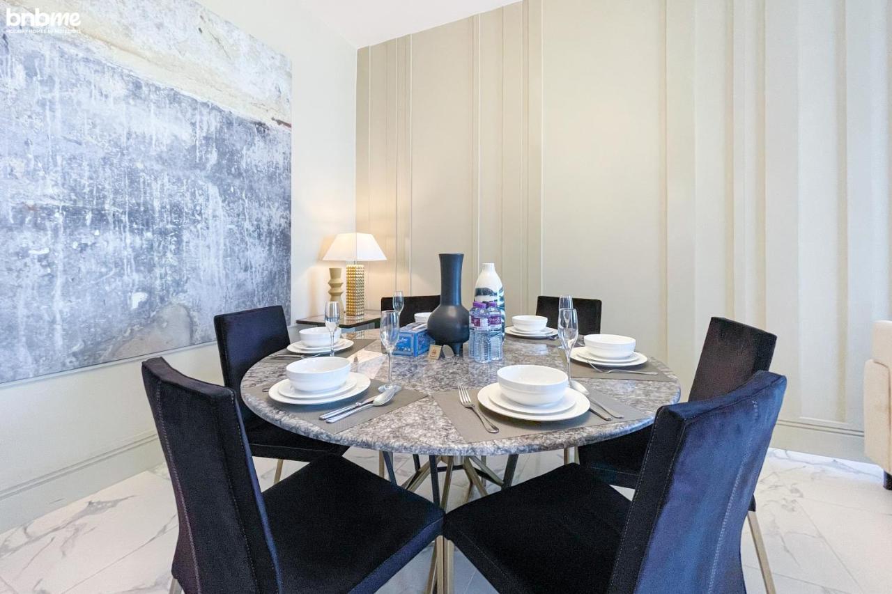 Appartement Bnbme - Waterfront Expansive Apt With Maid's Room, Poolside Cafe *